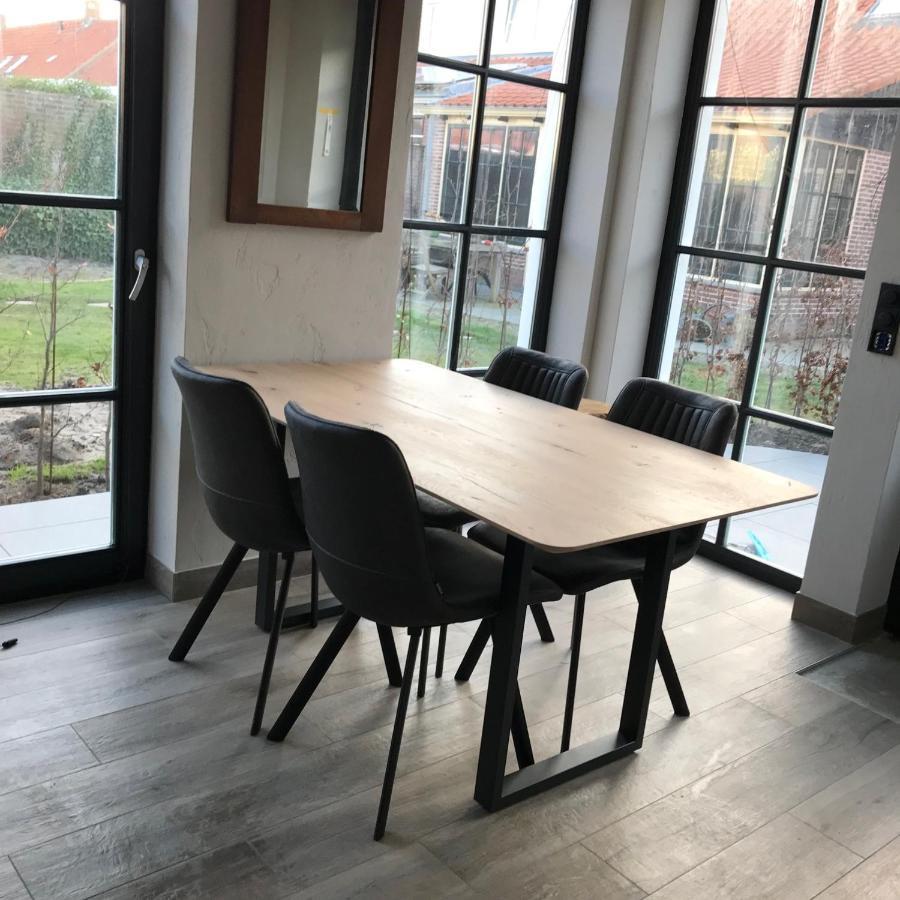 D'n Wasschappelsen Engel Windkracht 11 Villa Westkapelle Buitenkant foto